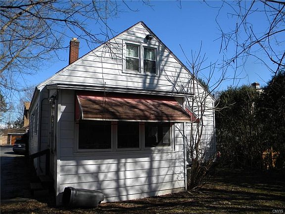 3rd image of 212 Harriette Ave