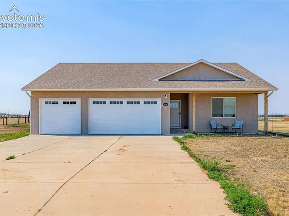 1696 E Silverwood Dr, Pueblo West, CO 81007