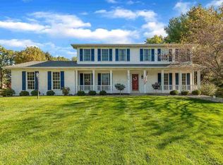 51908 Sand Pointe Ct, Granger, IN 46530