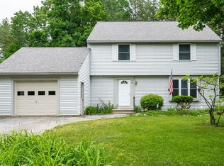 94 Oak St, Milford, NH 03055