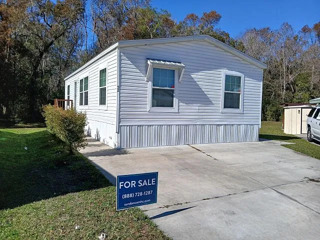 1400 Banana Rd #52