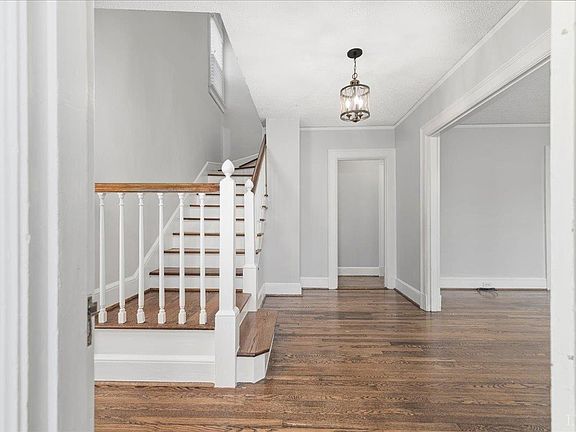 4th image of 309 Yeardley Ave