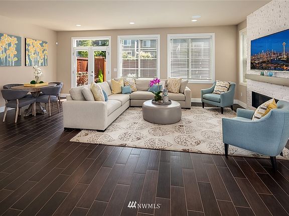 4th image of 317 2nd Avenue S