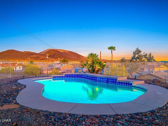 3rd image of 3996 Coral Reef Ct