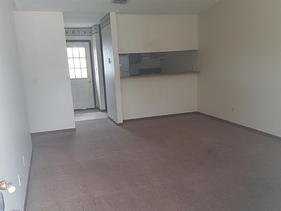 2nd image of 3900 Wave Ave APT C