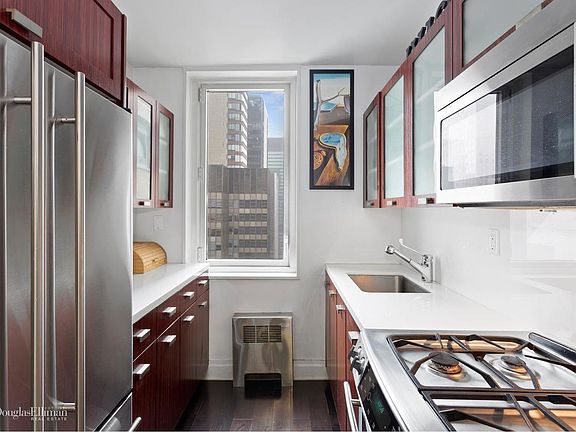 2nd image of 211 E 46th St #32B