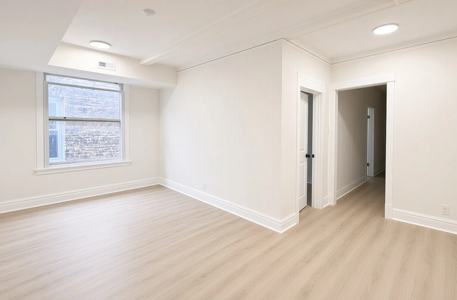 2 bed, 1000 sqft, $2,150 — Photo 4