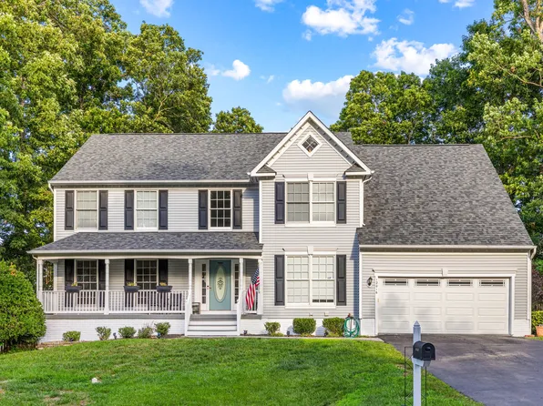 12016 Kingswood Blvd, Fredericksburg, VA 22408
