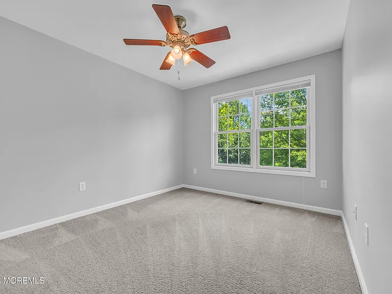 10 Deepwater Cir — Photo 19