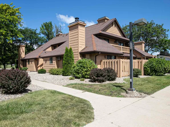 1369 W 18th Ave, Oshkosh, WI 54902