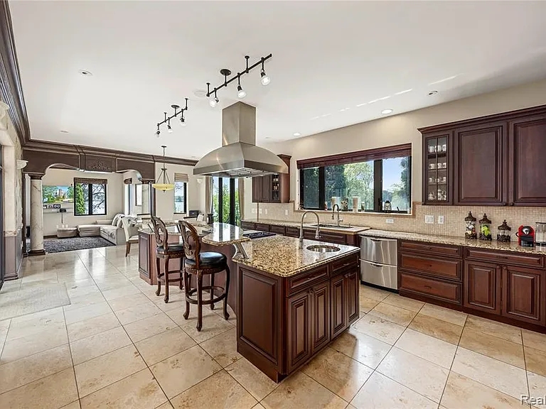 42183 Kouza Ct — Photo 7