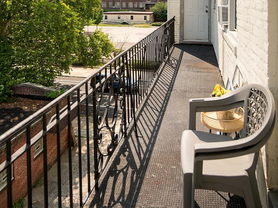 47th Street Apartments