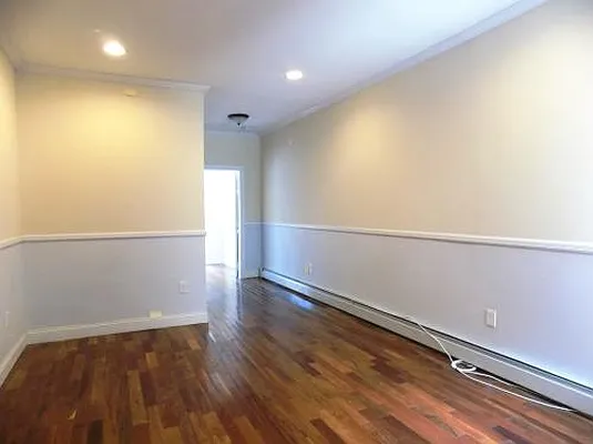 Rented by P Management | media 58