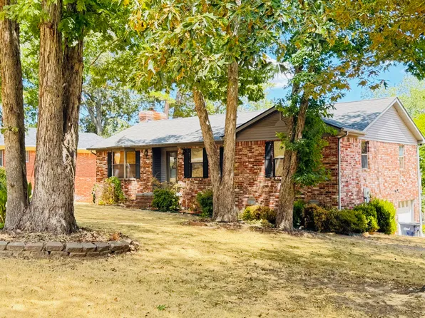 220 Sawmill Rd, Batesville, AR 72501