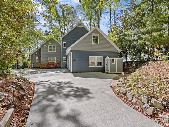 2nd image of 144 Riverside Ct