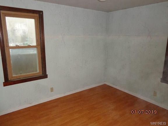 5th image of 5032 William St