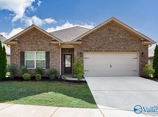 6507 Jacaranda Dr, Huntsville, AL 35806