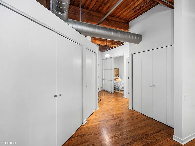 225 W Huron St #207 — Photo 11