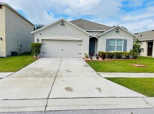 548 Squires Grove Dr, Winter Haven, FL 33880