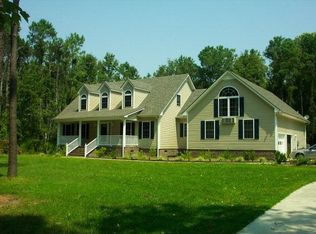 210 Poplar Dr, Elizabeth City, NC 27909