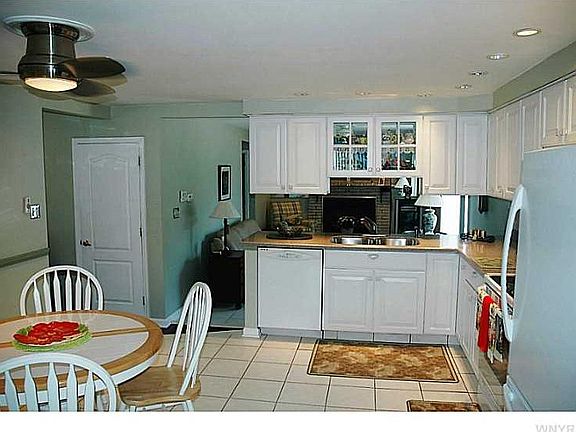 4th image of 167 Caesar Blvd