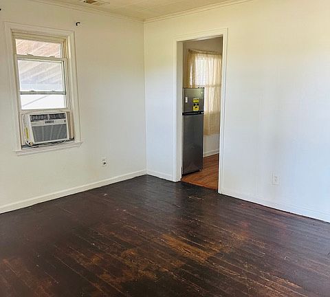 5th image of 242 Spencer Ln