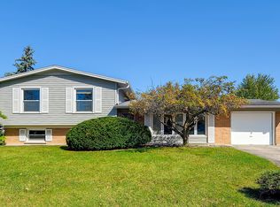 7937 Carlisle Dr, Hanover Park, IL