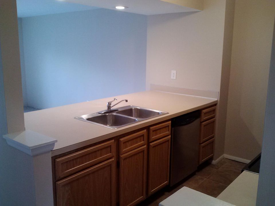 1st image of 154 Softwind Cir