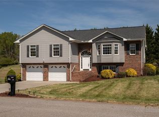 164 Mahogany Ct, Wilkesboro, NC 28697