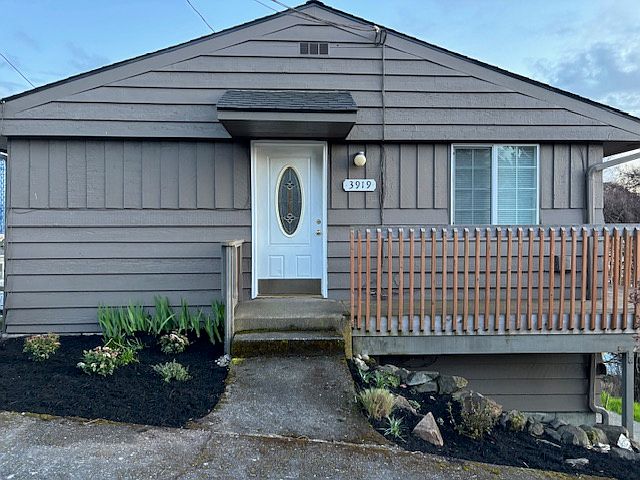 1st image of 3913 2nd Ave NW #3913