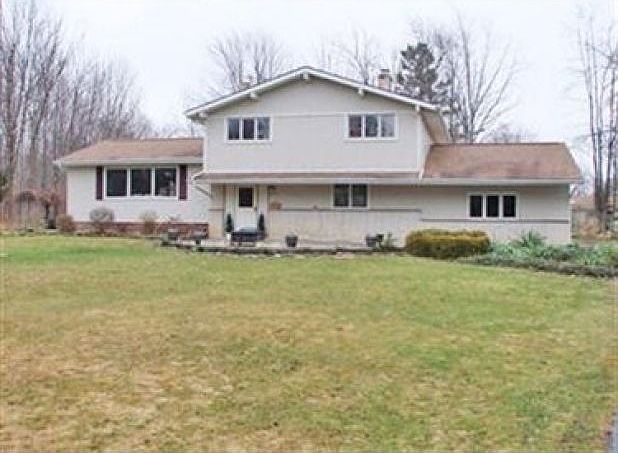1st image of 8292 N Locust Dr