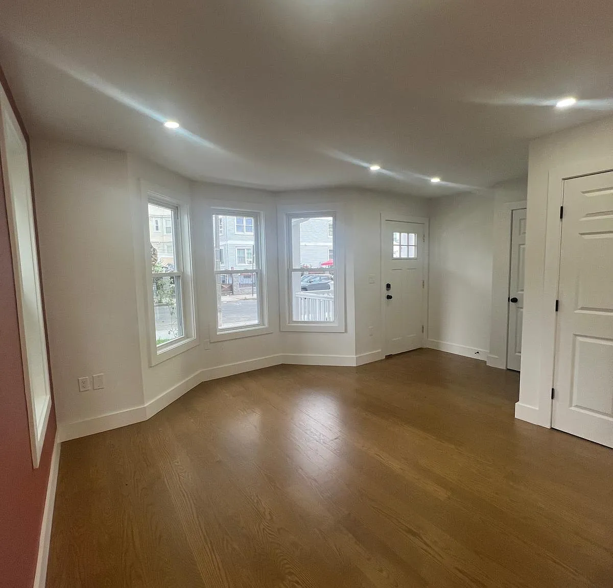 2 bed, 857 sqft, $2,900 — Photo 3