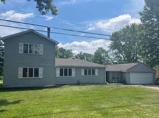 7489 Bucks Dr, Grand Blanc, MI 48439