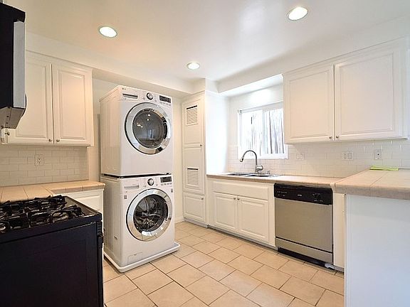 5th image of 501 N Irena Ave #817