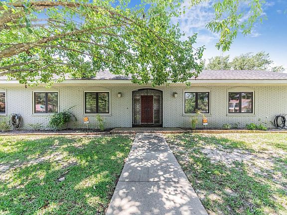 2nd image of 101 Asbury Cir