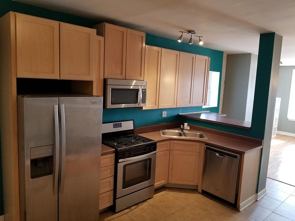 1st image of 2708 N California Ave Fl 2nd