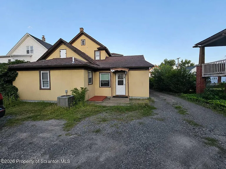 1057 Lincoln St — Photo 17