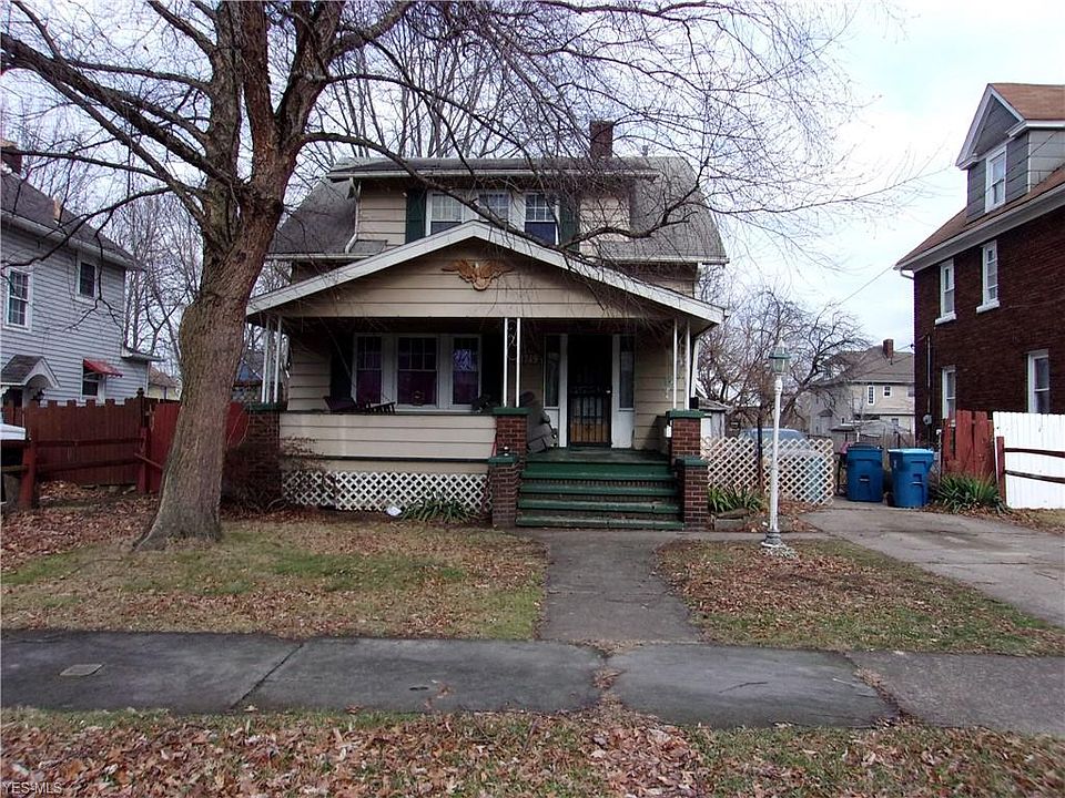 1st image of 1749 E 33rd St