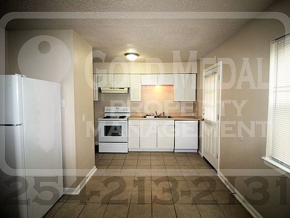4th image of 3904 Charolais Dr #B