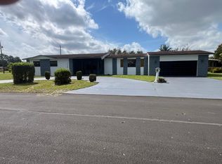 11200 W Golf Dr, Miami, FL 33167