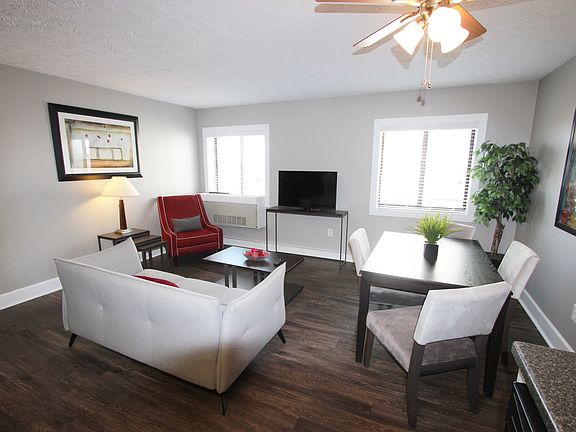 4th image of 1150 N White River Pkwy West Dr APT 1204