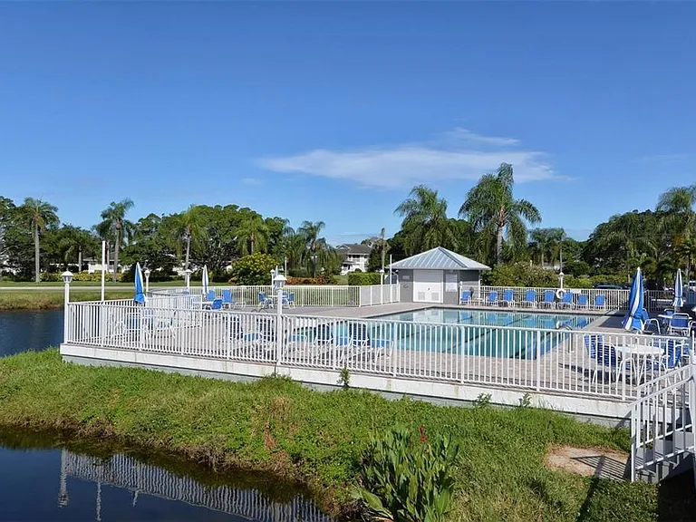 923 Sandpiper Cir #923 — Photo 38
