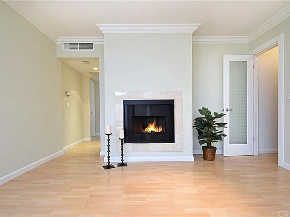 5th image of 6250 Fulton Ave APT 105