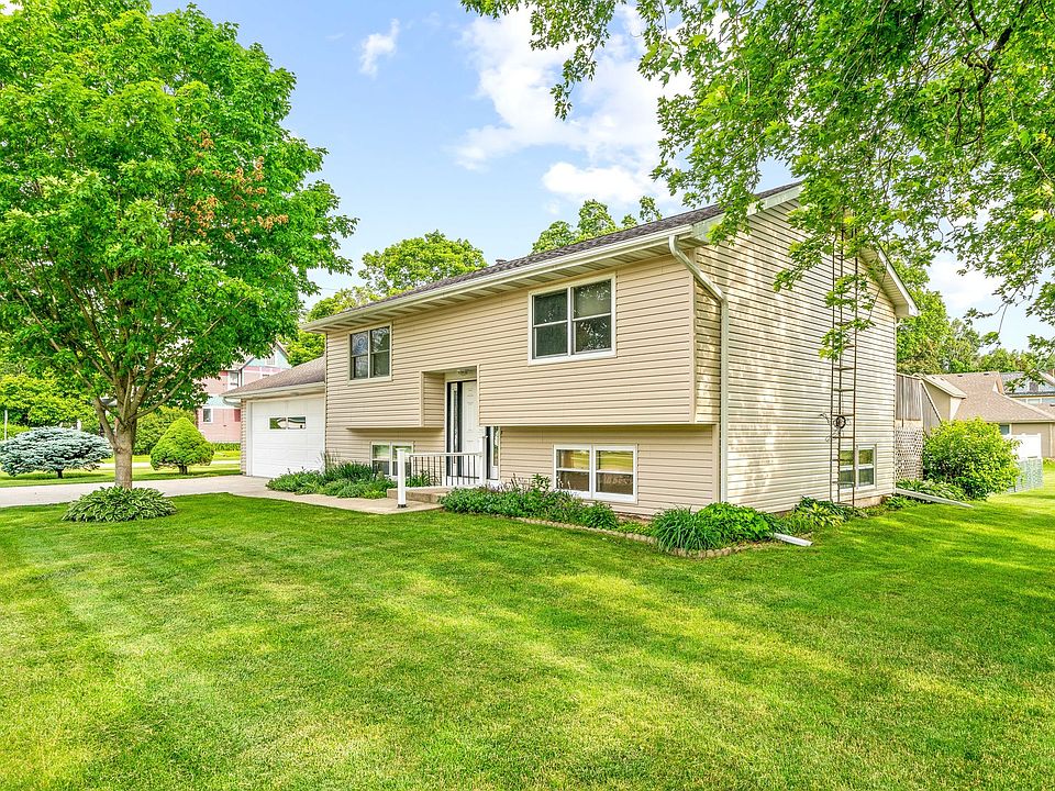 220 Wiley Ave, Paw Paw, IL 61353 Zillow