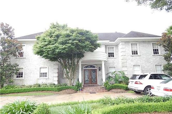 1st image of 126 Lakewood Estates Dr
