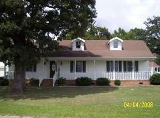 2624 Rozier Church Rd, Lumberton, NC 28360