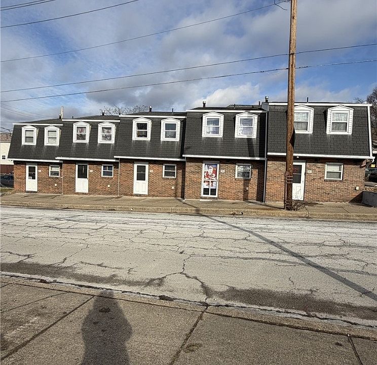 1st image of 751-767 Drey St