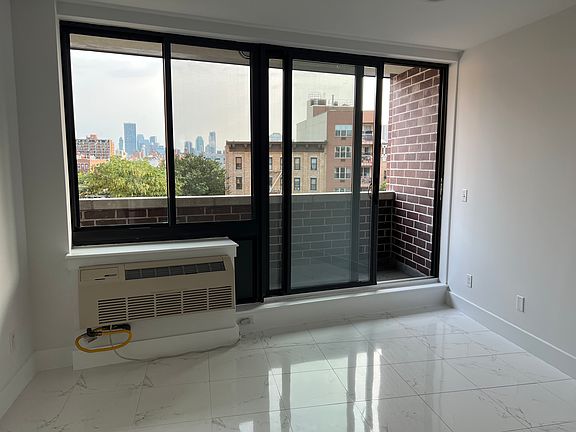 3rd image of 22-07 Astoria Blvd S Unit 4B