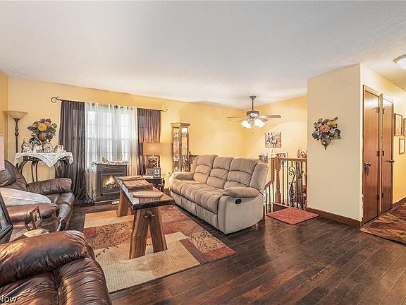 5th image of 7032 Reed Rd