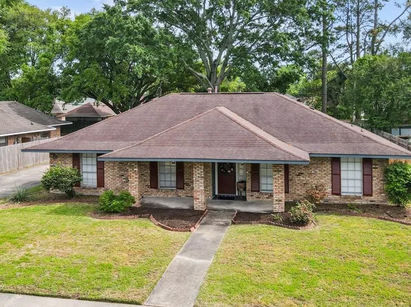 9750 Everglades Ave, Baton Rouge, LA 70814